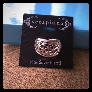 🚨FREE with $30 purchase🚨Fine silver plated ring